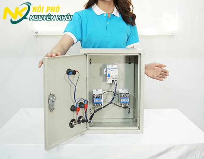 Sử dụng hộp tủ điện giúp an toàn cho nồi phở 