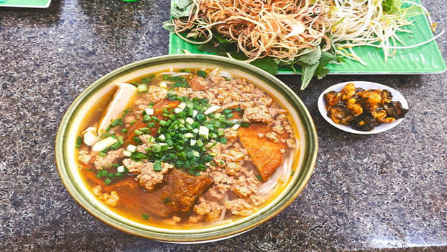 Bún riêu cua ốc 66