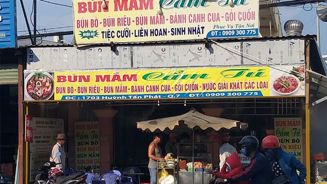 Bún riêu Cẩm Tú